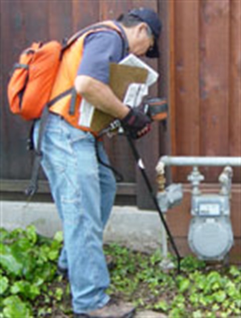 4 Junior tests for leaks DSC01690.jpg